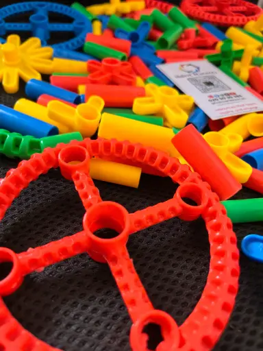 Manipulatives (Wheels & Pipes) 